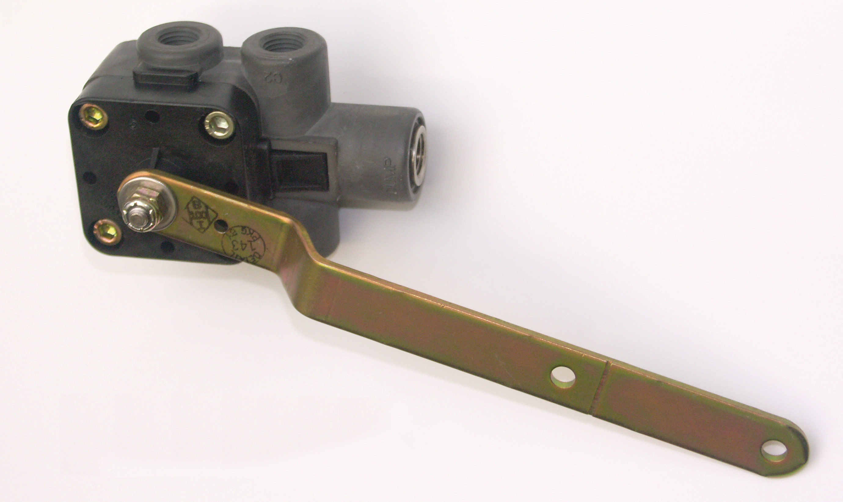 Integral height control and dump valve Fleet Maintenance