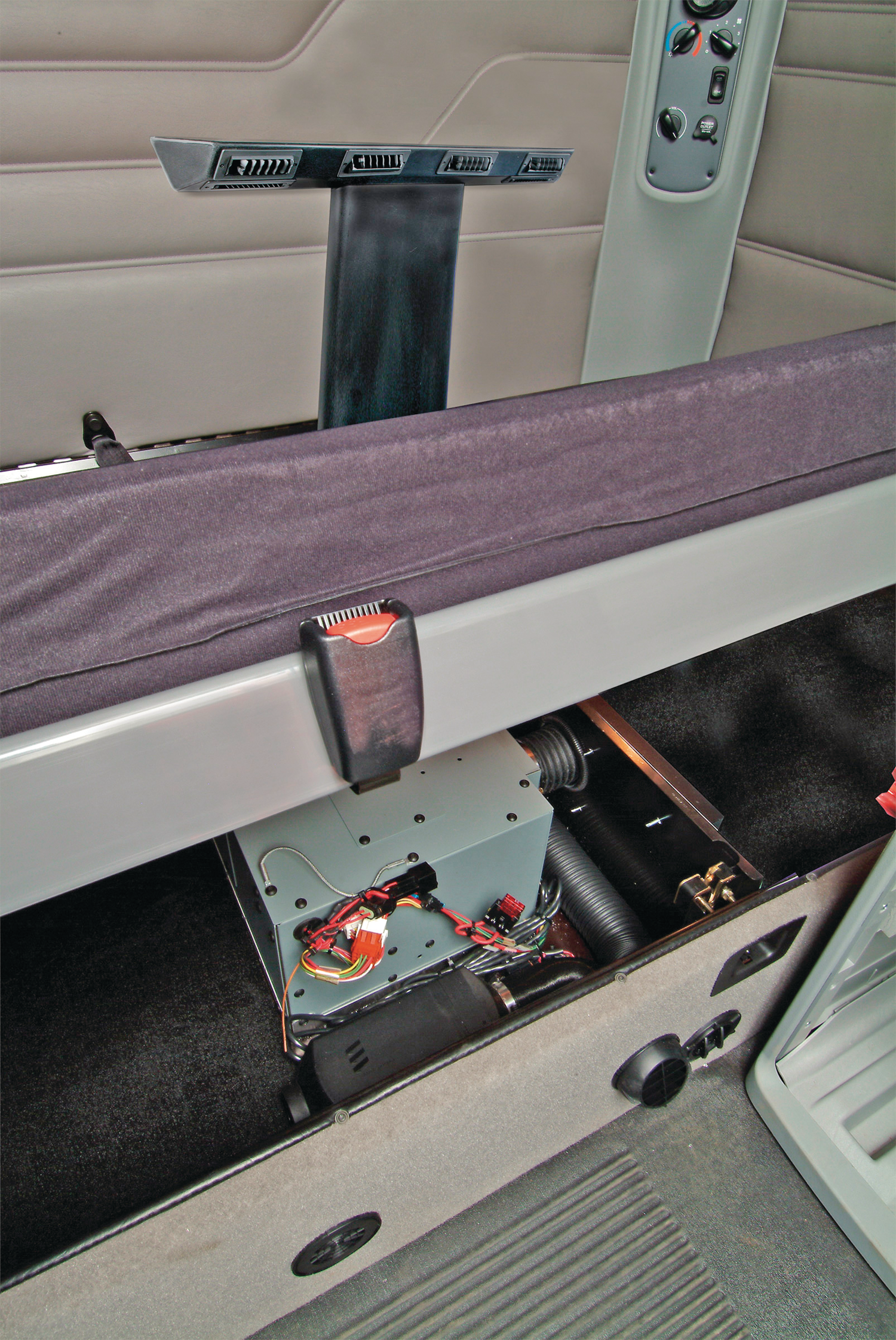 Nitehotelloadoption 10128238