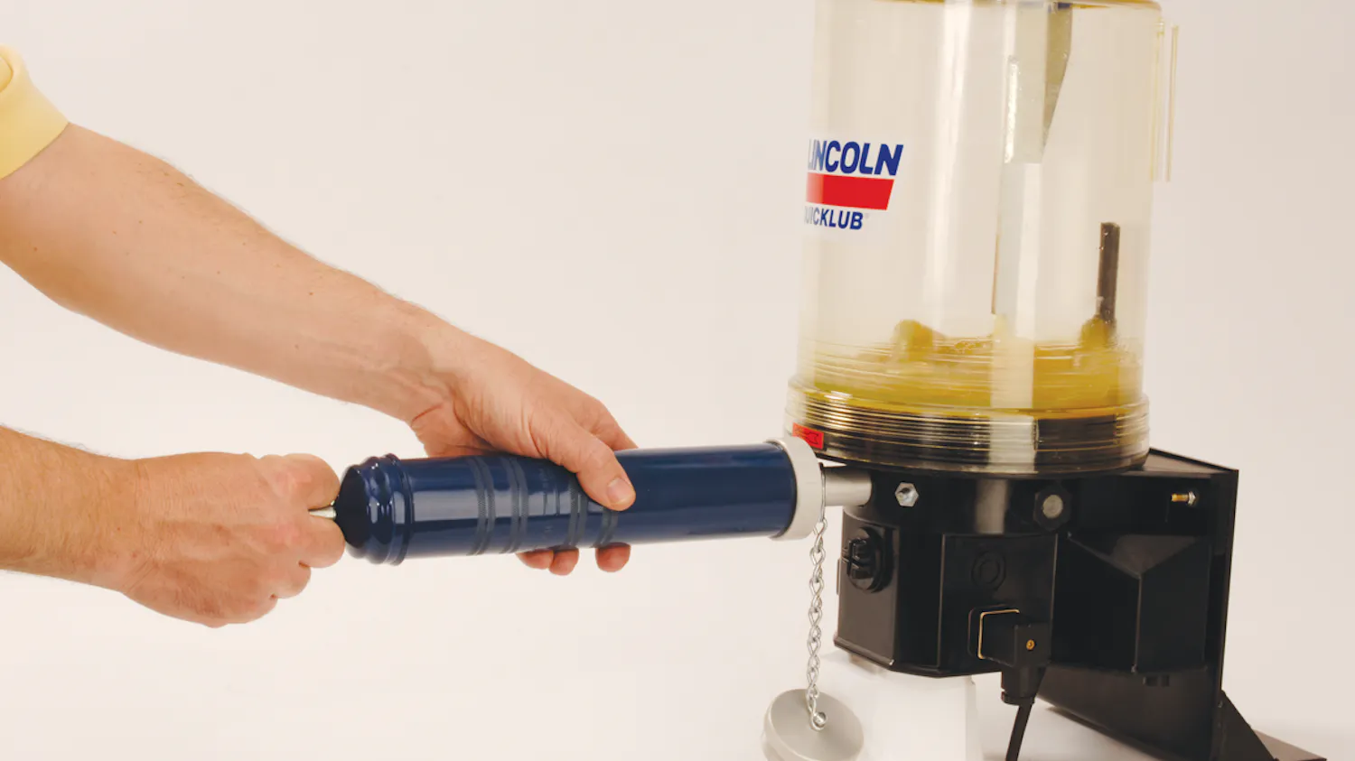 Universal Quickfill Adapter | Fleet Maintenance