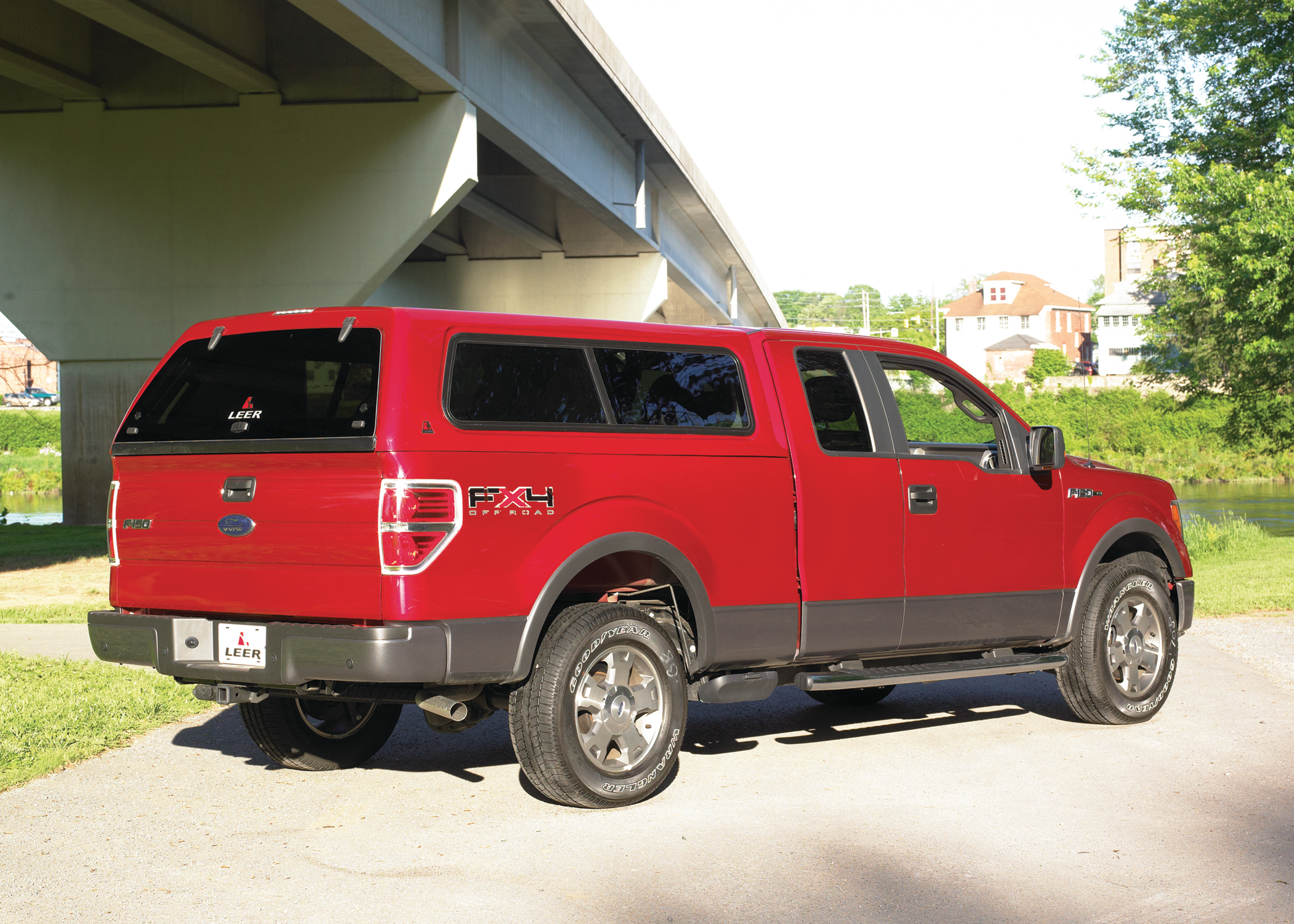 Leer100xrfiberglasscap 10130858