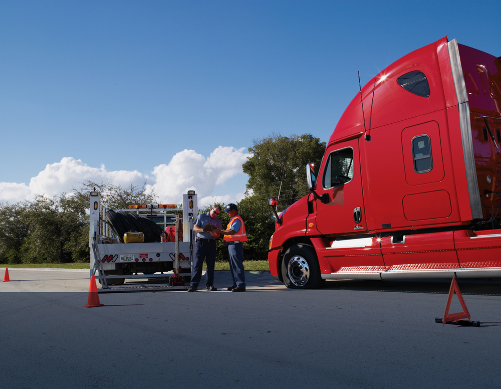 Emergency Roadside Assistance | Fleet Maintenance