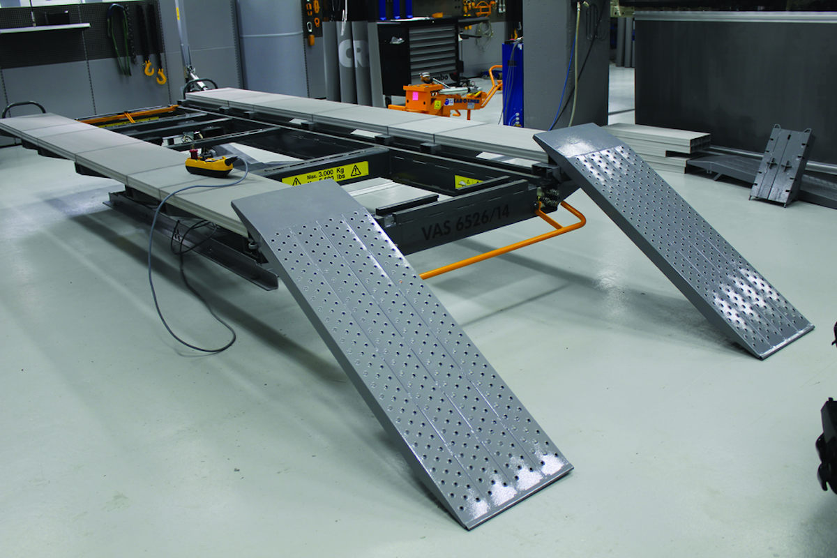Q400 DriveOn Ramp Kit From CarOLiner Company Fleet Maintenance