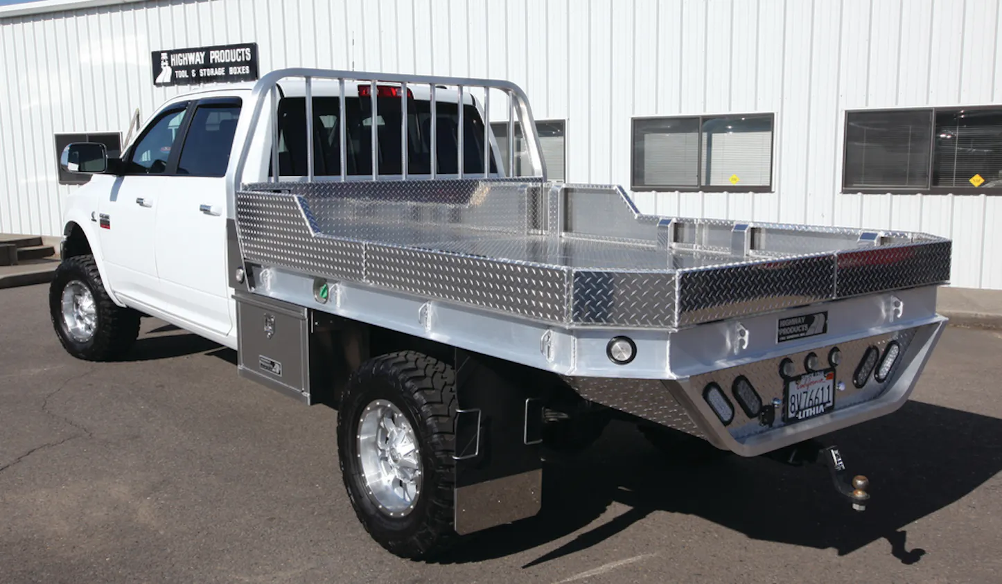 Strongback Aluminum Truck Flatbed | Fleet Maintenance