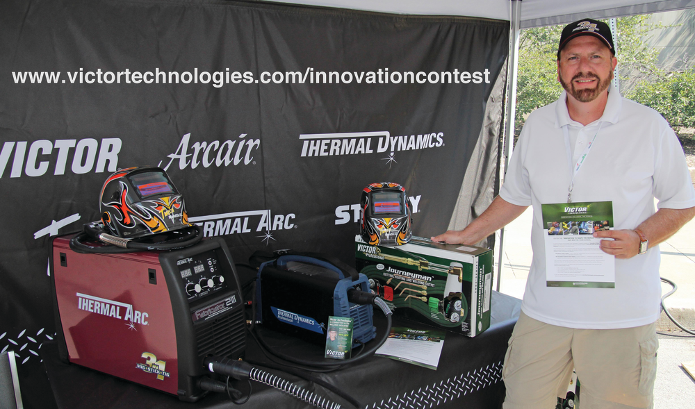 Victor Technologies' communication manager Bill Wehrman showcases the 'Innovation to Shape the World' contest&rsquo;s $4,000 prize package to welding students and instructors at the 2012 SkillsUSA competition in Kansas City, Mo.