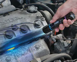 Tracerline Vio-Blu dual-head LED flashlight, No. TP-9357CS Tracerline Vio-Blu dual-head LED flashlight, No. TP-9357CS