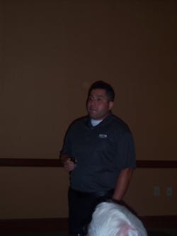 Erick Esparza explains the various benefits of the Innova Pro line to Ace Tool Co. expo attendees. Erick Esparza explains the various benefits of the Innova Pro line to Ace Tool Co. expo attendees.
