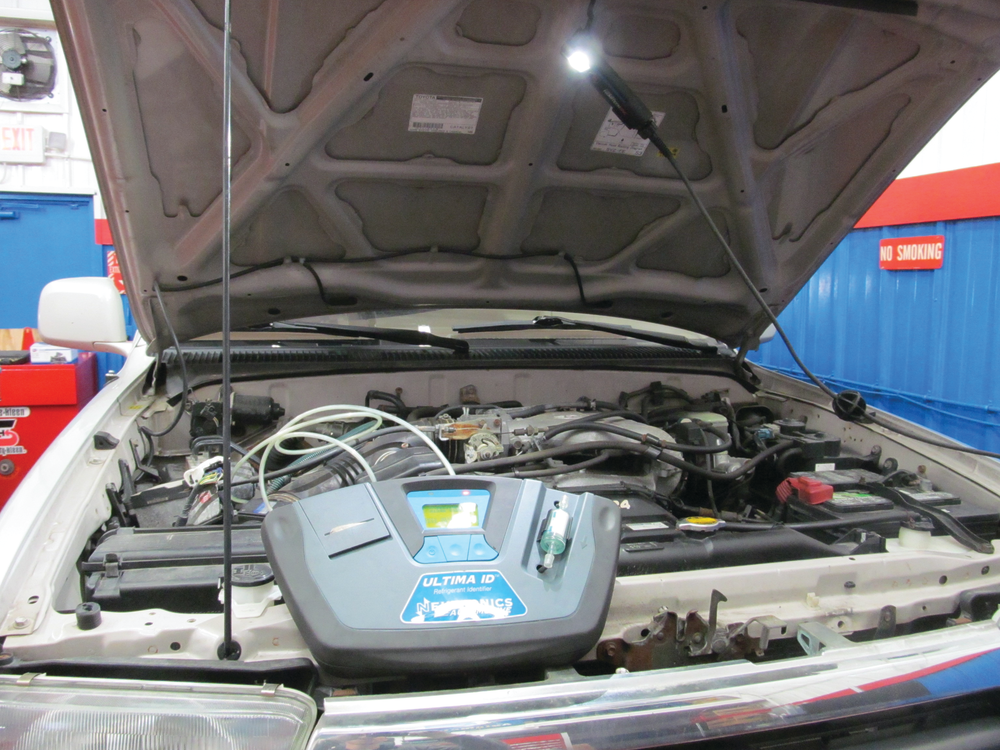 This picture cannot show truly how bright this drop light is.