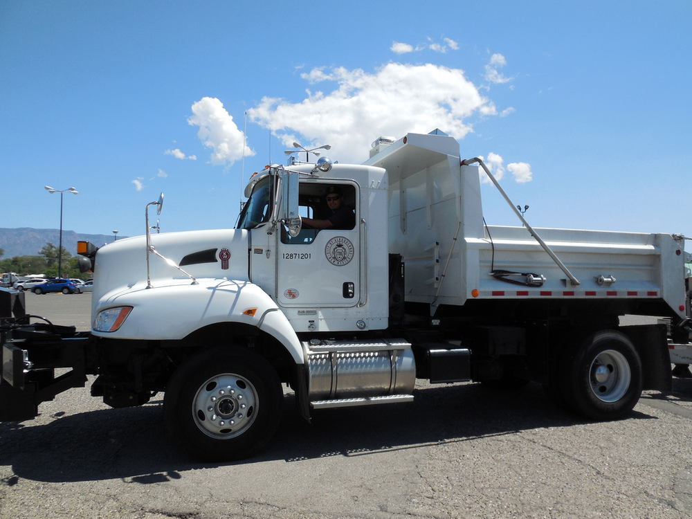 Mindful of operating costs, city of Albuquerque uses productive and cost-efficient Kenworth T470s.