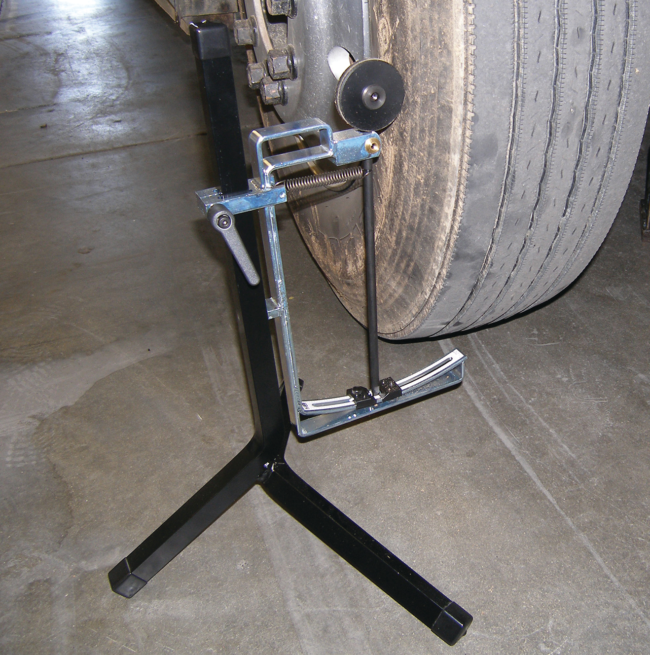 Tire Runout Gauge, No. 40700