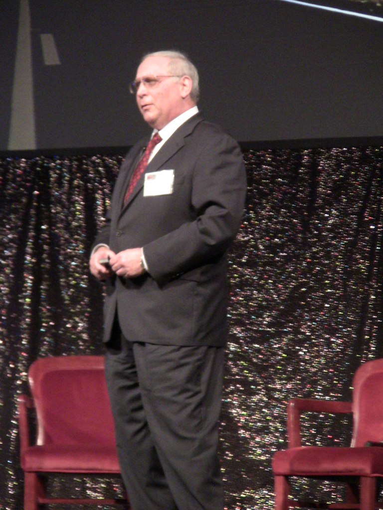 Economist Dr. Bob Diele, speaking at this year&rsquo;s HDAD, says the economy&rsquo;s expansion likely to continue through this year.