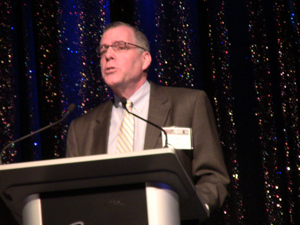 John Blodgett of MacKay & Company told attendees to HDAD 2014 that fleets use the Internet for researching information about parts and for ordering them.