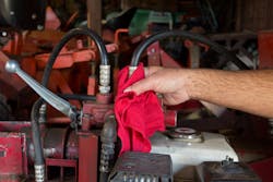 There are a variety of reasons for using reusable cotton shop towels. There are a variety of reasons for using reusable cotton shop towels.