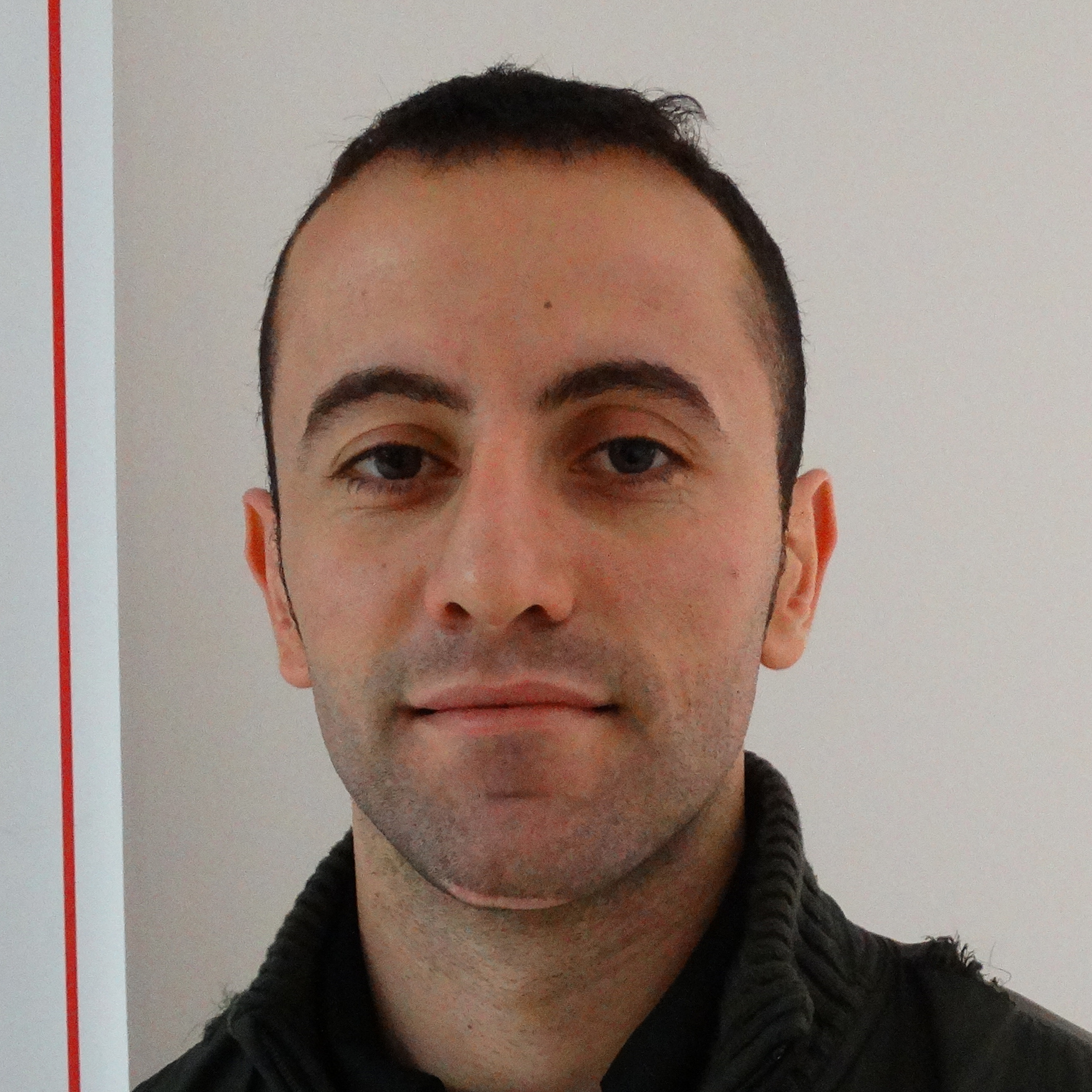 Desart Headshot 54f61e52a35c2