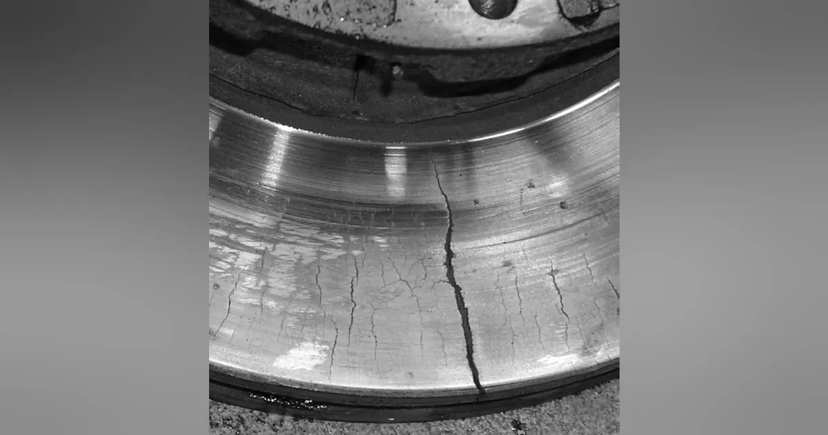 Bendix Rotor Inspection Servicing air disc brakes? Bendix recommends choosing OE-qualified ...