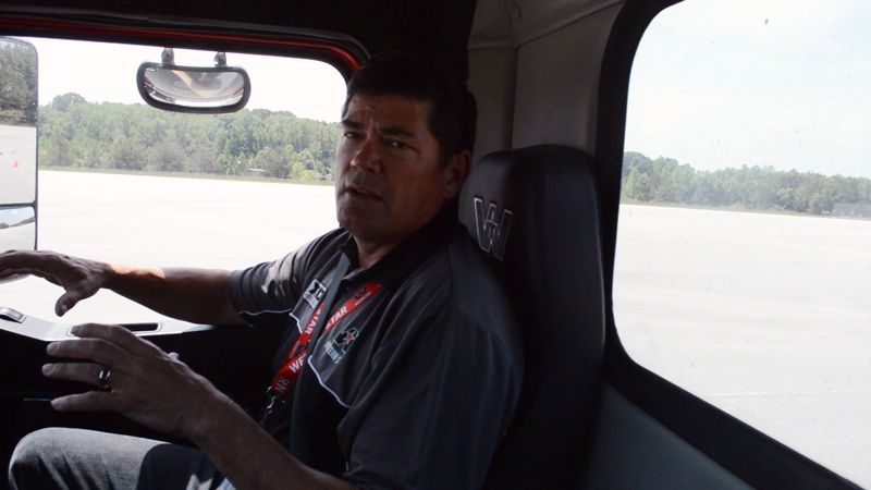 5 23 16 western star Still002 573dea8d22e2b