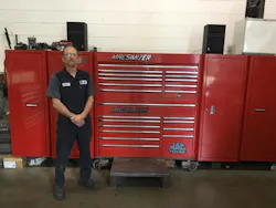 Marc Mellgren's top-and-bottom Mac Macsimizer measures 13’ long by 69” high by 27” deep. Marc Mellgren's top-and-bottom Mac Macsimizer measures 13’ long by 69” high by 27” deep.