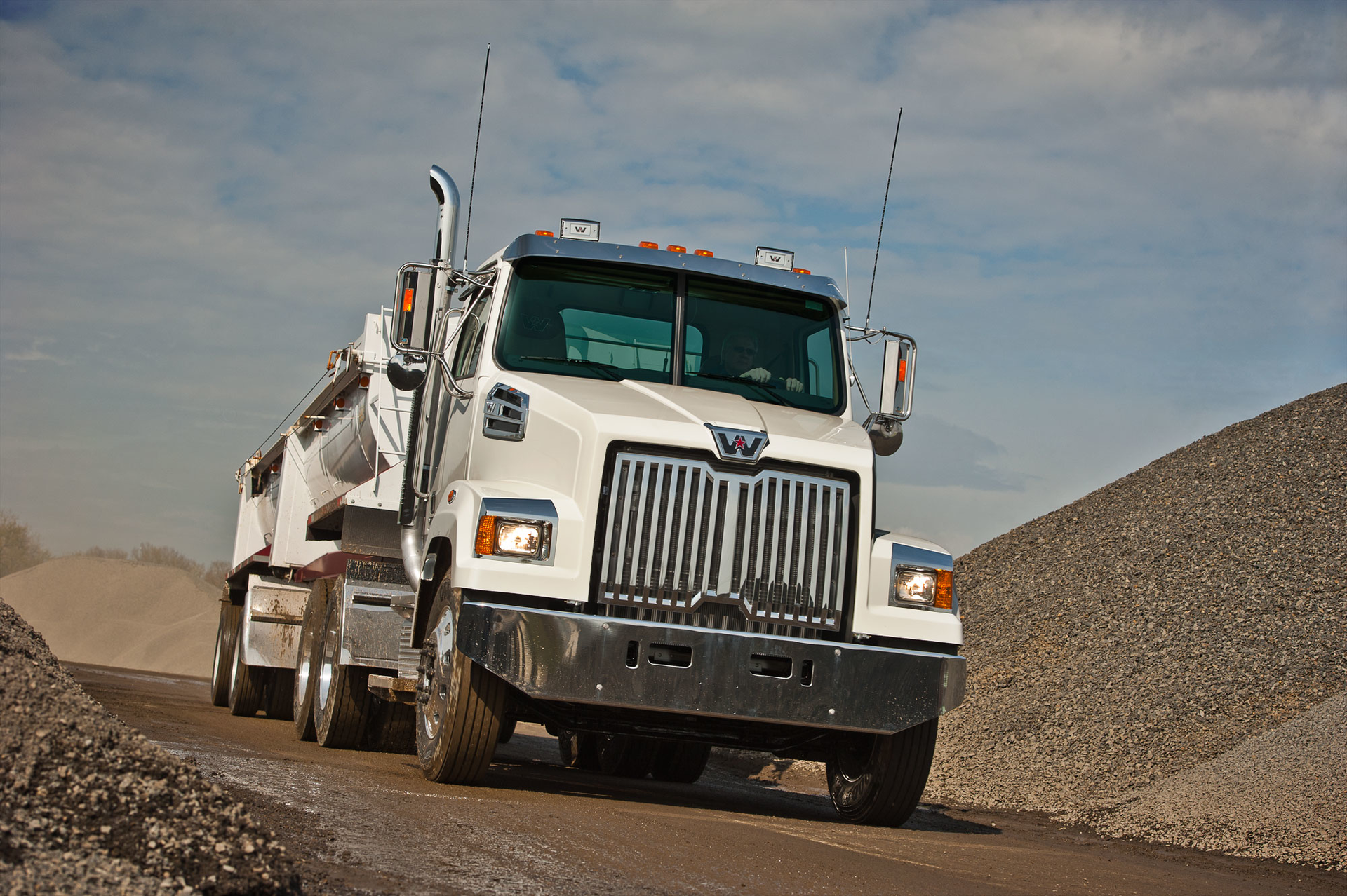 When considering the powertrain on a new truck, a best practice is to spec for uptime and avoid axle, driveshaft and transmission failures by properly selecting powertrain components for the desired application and duty cycle.