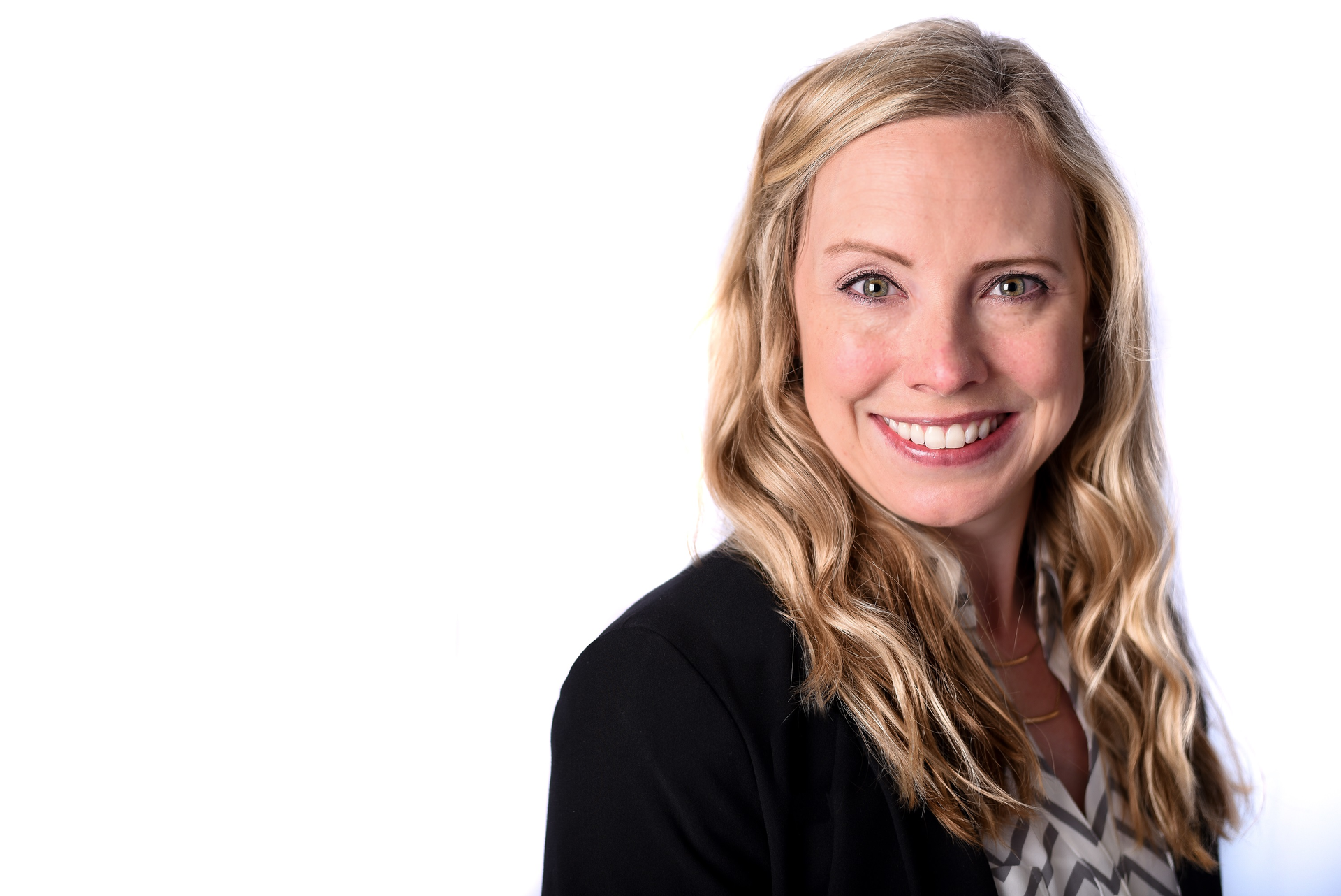 Erica Schueller Headshot 0917 5a1d72868f69f