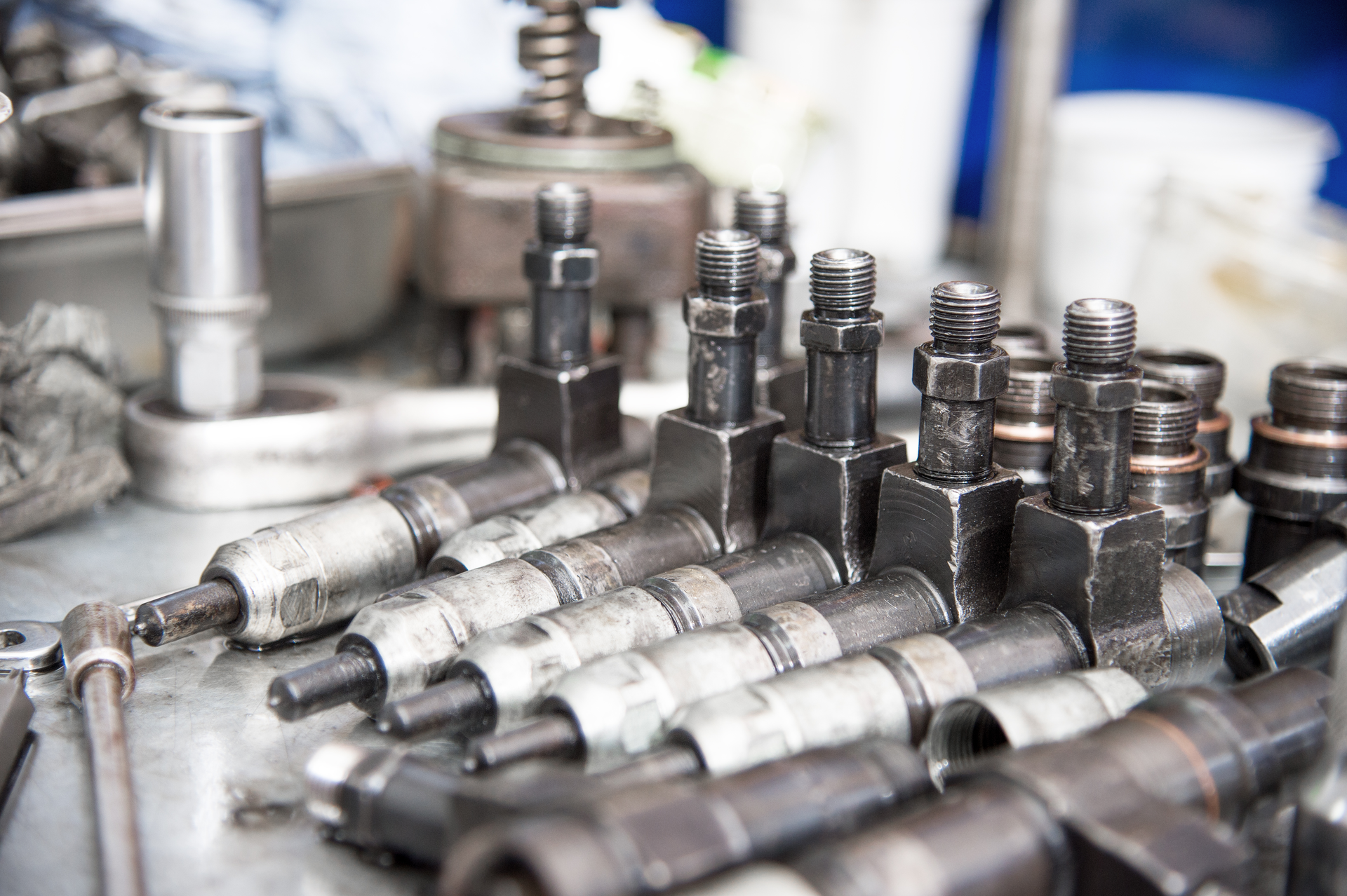 Many aftermarket outlets do more than just sell parts, they can assist with vehicles and equipment uptime.