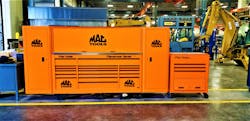 This Macsimizer Series toolbox with hutch and two side lockers is 11’ 6” long, 6' tall and 30' deep. This Macsimizer Series toolbox with hutch and two side lockers is 11’ 6” long, 6' tall and 30' deep.