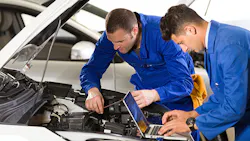 Aapex Tech 725600 5b6080702c31e