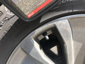 Snap In Sensor Assembled In Wheel 300x225 5bb3d37bb08ee