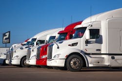 PacLease used Kenworth and Peterbilt trucks PacLease used Kenworth and Peterbilt trucks
