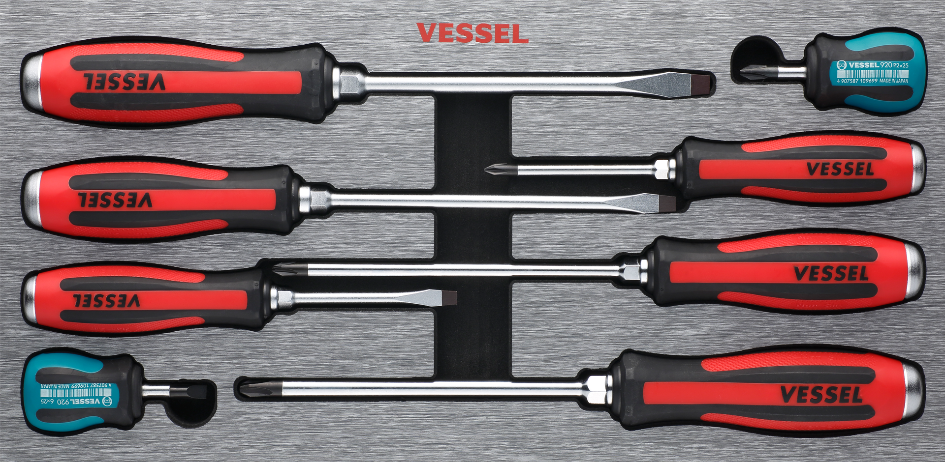 9308 Eva 5dbc6a64d1838 5f04be2f1f874