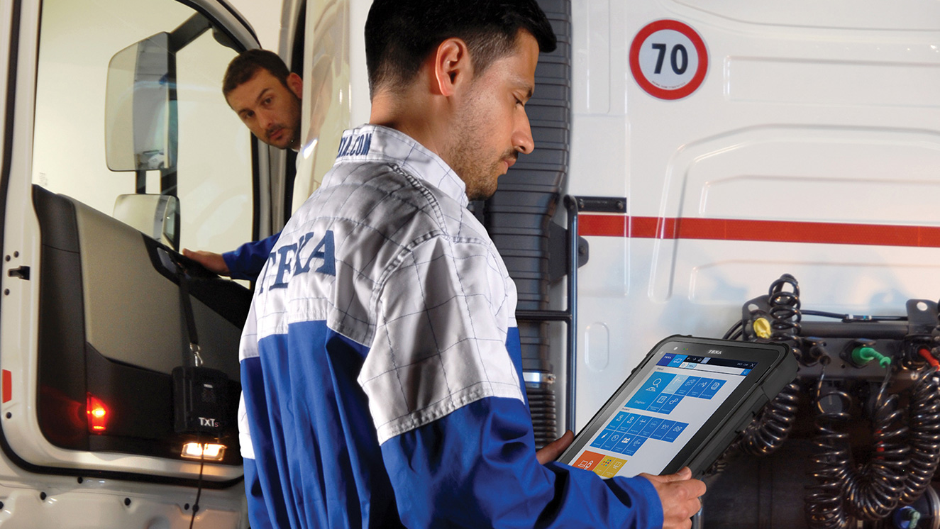 Good triage tools give mobile technicians the information and functionality they need, in a package that is fast and easy to handle on the side of the road.