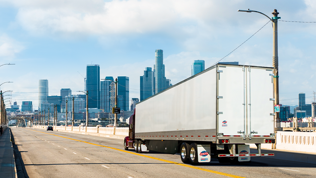 Features that enhance trailer durability and reduce maintenance needs help a fleet attain better ROI. The 4000D-X Composite TBR Dry Van from Utility Trailer is built for heavy duty applications, with a bottom rail that is considerably taller and thicker than standard bottom rails.