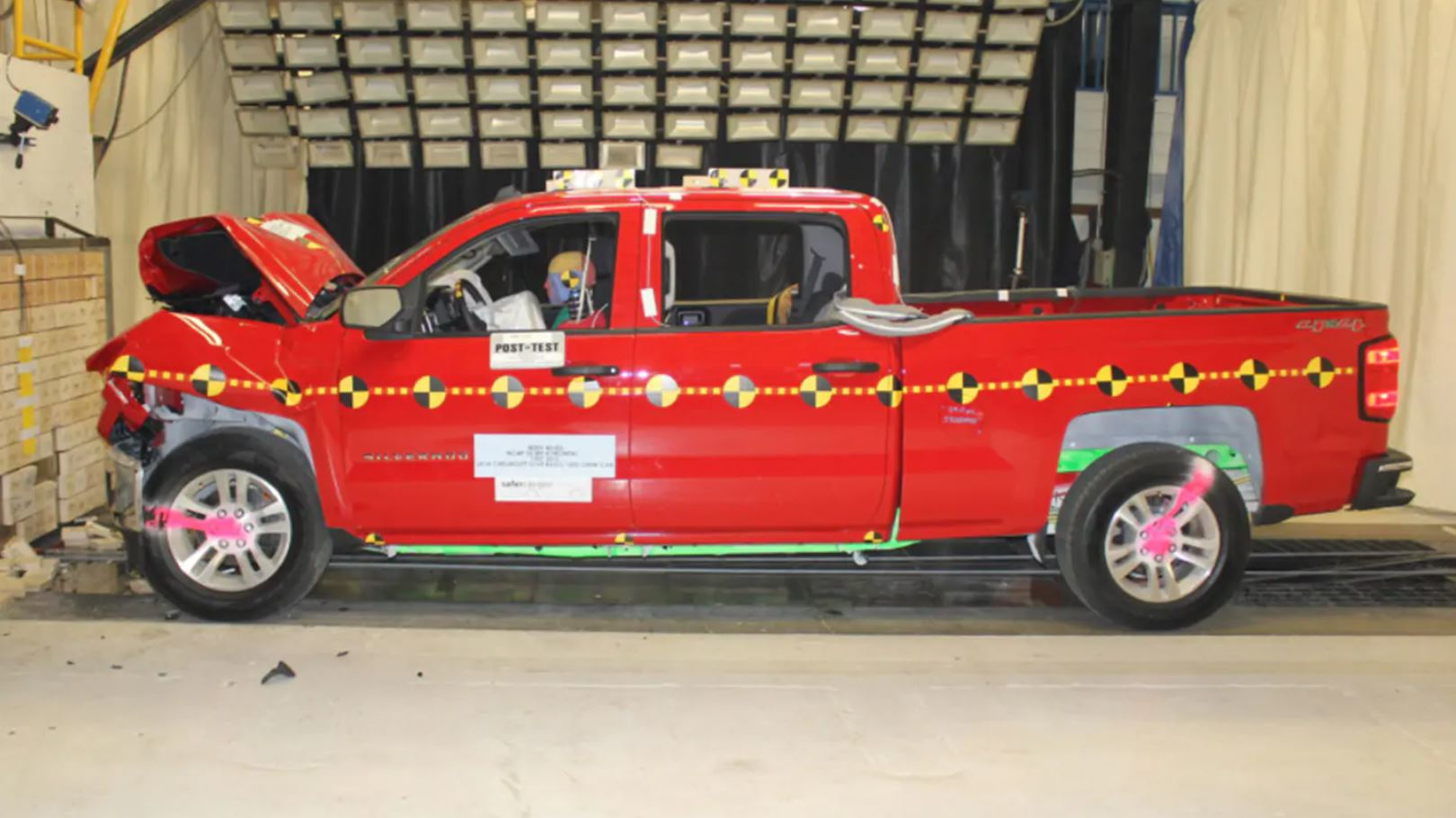 The 2014 Chevrolet Silverado received a five-star overall crash test rating from NHTSA.
