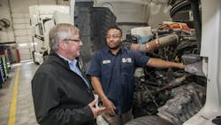 Rick Tapp, maintenance manager of Paccar Leasing, talks engine maintenance. Rick Tapp, maintenance manager of Paccar Leasing, talks engine maintenance.