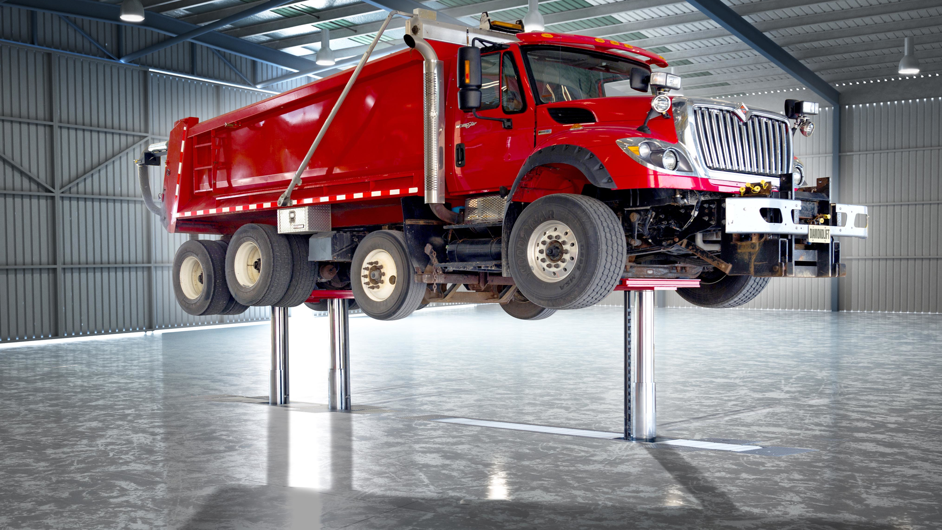 Dump Truck Diamond 606c816960445