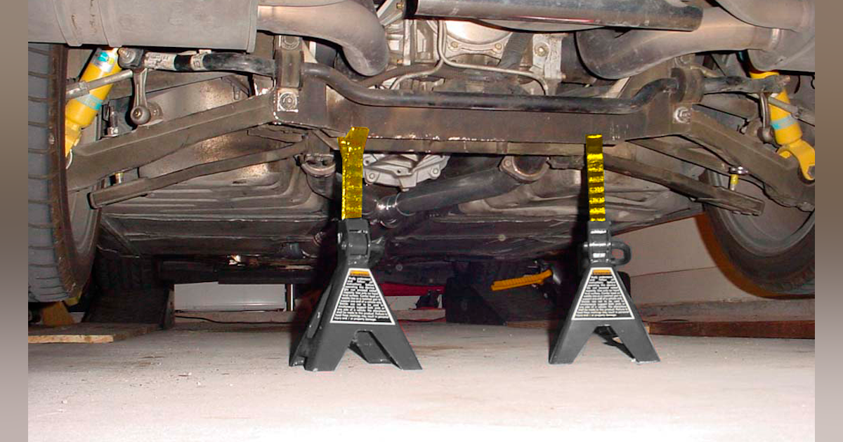 Tech Tip: Make sure you're using jack stands the right way | Fleet  Maintenance