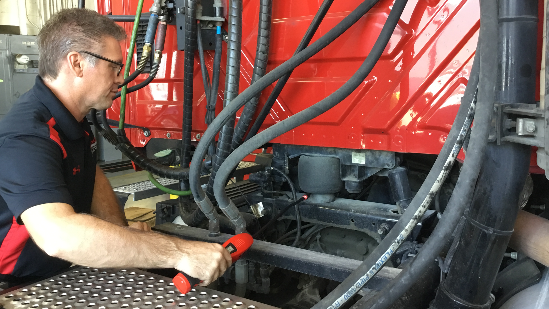 Getting to the bottom of air brake system leaks Fleet Maintenance
