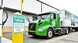 Volvo Vnr Electric Charging At Manhattan Beer 61168aafdf099 611acaeb209a3 Volvo Vnr Electric Charging At Manhattan Beer 61168aafdf099 611acaeb209a3