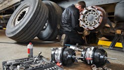 Truck Repair 161494674 Dmitry Kalinovsky Dreamstime 610b25feb1733 Truck Repair 161494674 Dmitry Kalinovsky Dreamstime 610b25feb1733