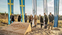 Pictured, from left: Robert Boffey, Plant Manager, Dana Sweden; Patrick Palm, Managing Director, Dana Sweden; Gunnar Stein, VP, European Commercial Vehicle, Dana; Antonio Valencia, President of Dana Power Technologies and Global Electrification; Anna Hallberg, Minister for Foreign Trade and Nordic Affairs, Kristina Jonäng, Regional Head of Business Development West Sweden; Jan Larsson, CEO Business Sweden; Michael Karlsson, Mayor of Åmål. Pictured, from left: Robert Boffey, Plant Manager, Dana Sweden; Patrick Palm, Managing Director, Dana Sweden; Gunnar Stein, VP, European Commercial Vehicle, Dana; Antonio Valencia, President of Dana Power Technologies and Global Electrification; Anna Hallberg, Minister for Foreign Trade and Nordic Affairs, Kristina Jonäng, Regional Head of Business Development West Sweden; Jan Larsson, CEO Business Sweden; Michael Karlsson, Mayor of Åmål.