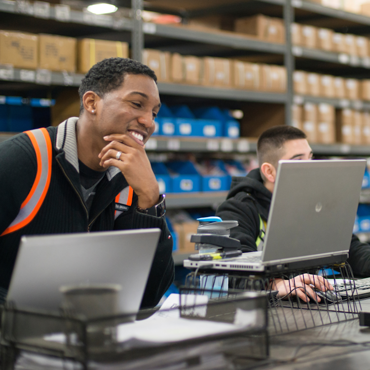 Virtual parts specialists waiting to jump in to assist online customers. Virtual parts specialists waiting to jump in to assist online customers.