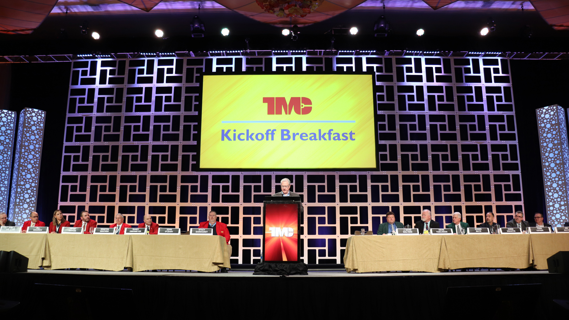 Tmc John Oleary Dtna Hitch 6228c1ec92c72 6228fd2e1f8ff