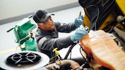 Penske has more than 8,000 technicians able to assist fleets in need of additional maintenance support. Penske has more than 8,000 technicians able to assist fleets in need of additional maintenance support.