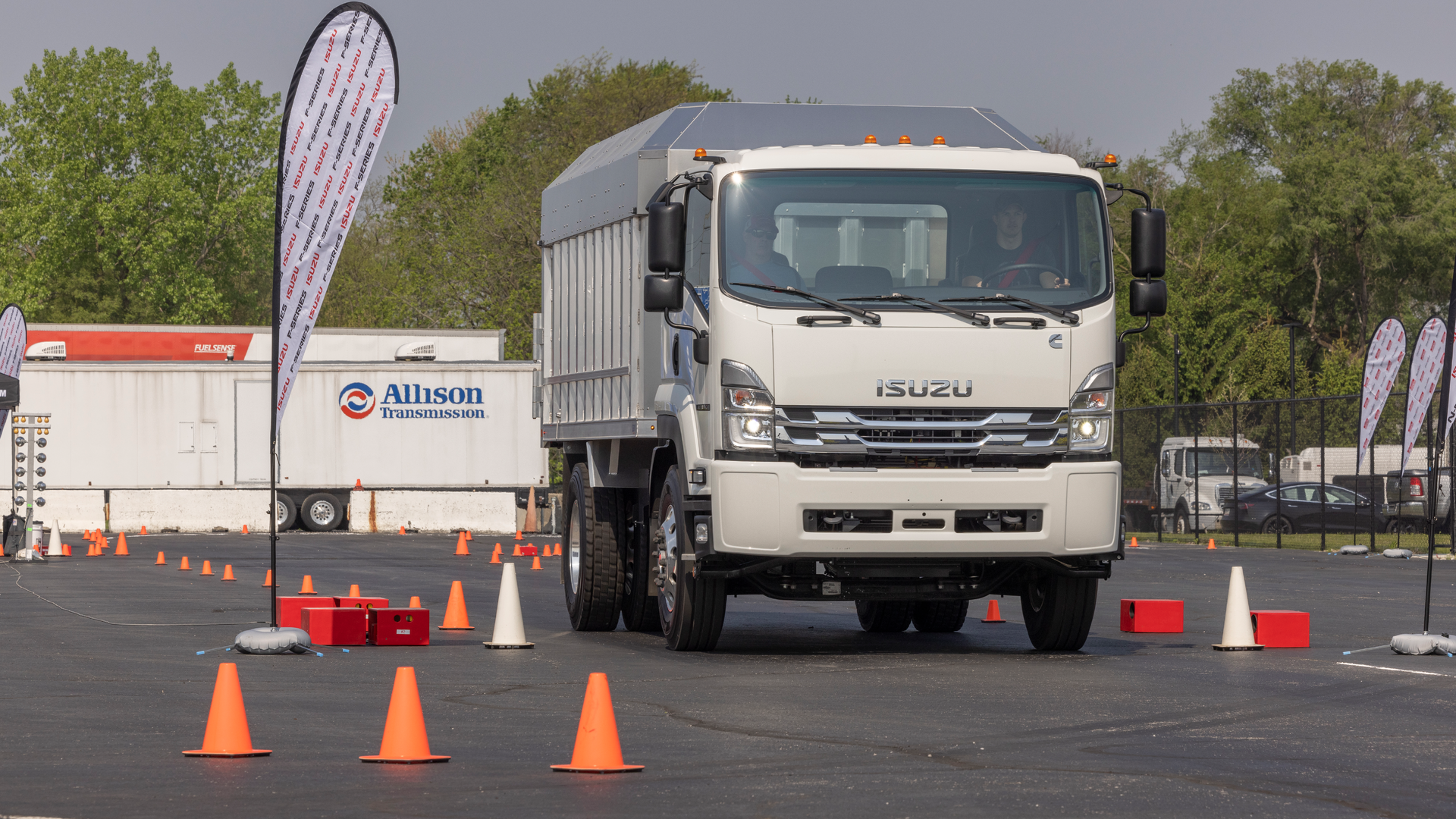 2022 Isuzu F Series Ride And Drive 011[2][2]