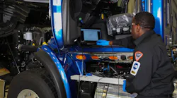 Navistar International Technician Under Hood (1)