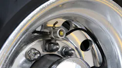 Fleets inundated with data may prefer simpler tire pressure monitoring solutions like Link MFG.’s Cat’s Eye fixed tire pressure gauge.