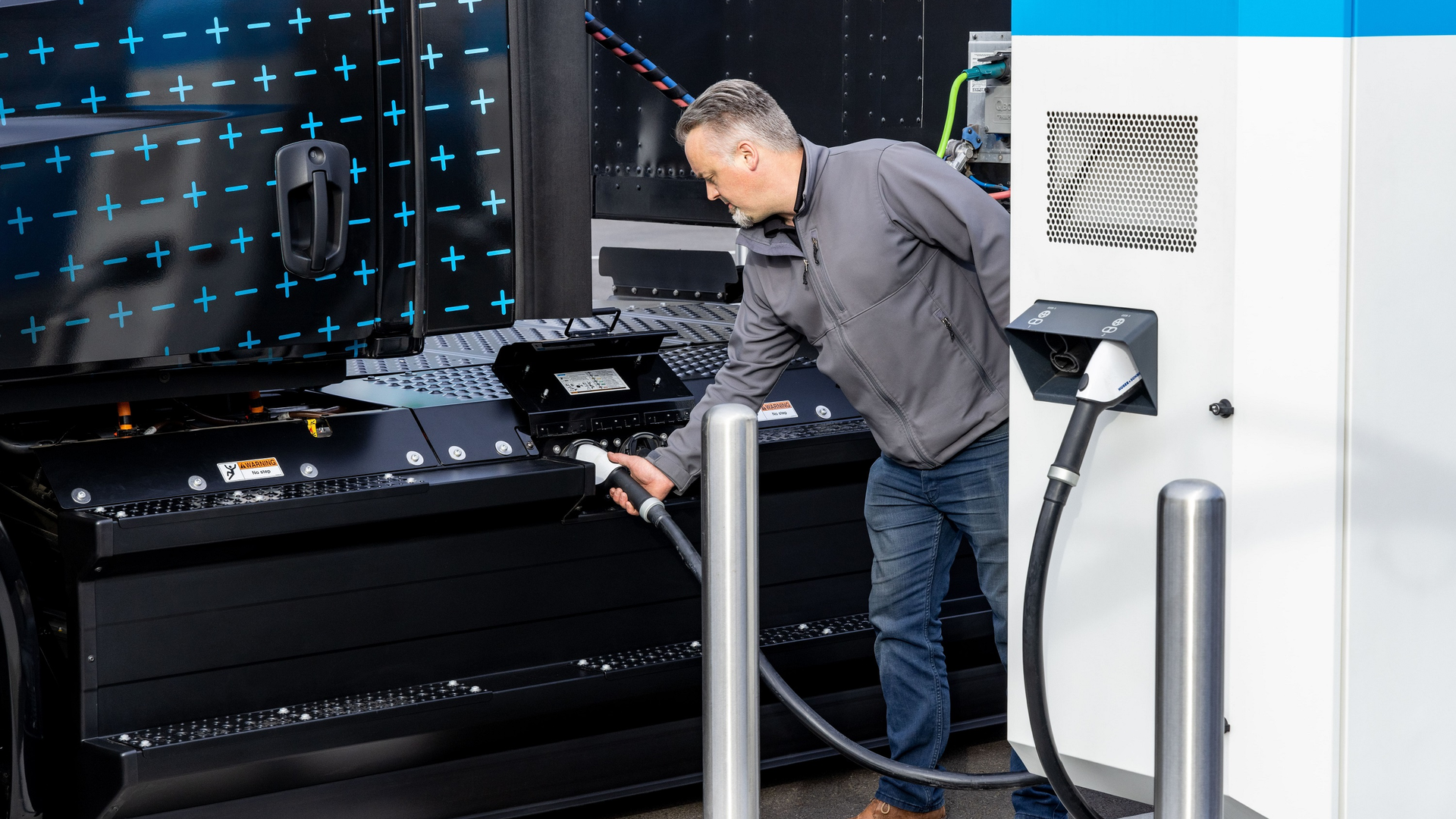 Dtna Freightliner E Cascadia 6336e2a8ad2ca