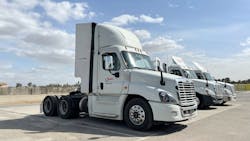 Row Of Ryder Trucks With Truck Wings 63568ec58e04d Row Of Ryder Trucks With Truck Wings 63568ec58e04d