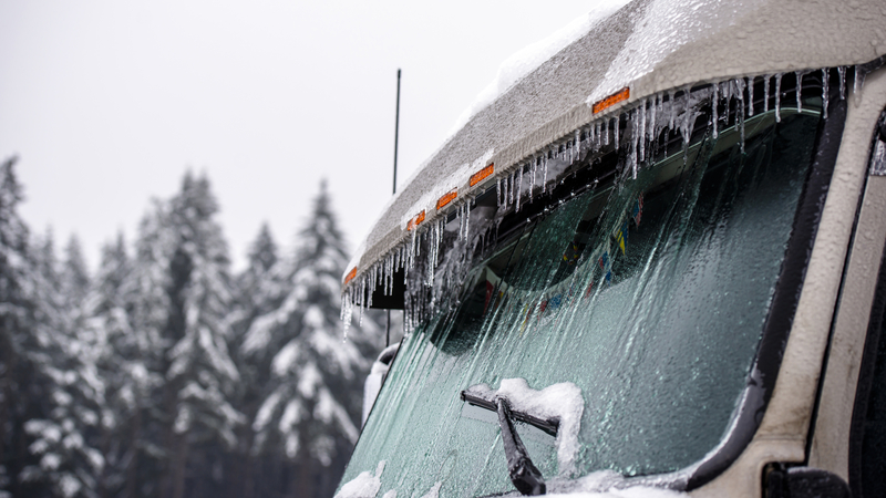 143109191 Truck Ice Windshield