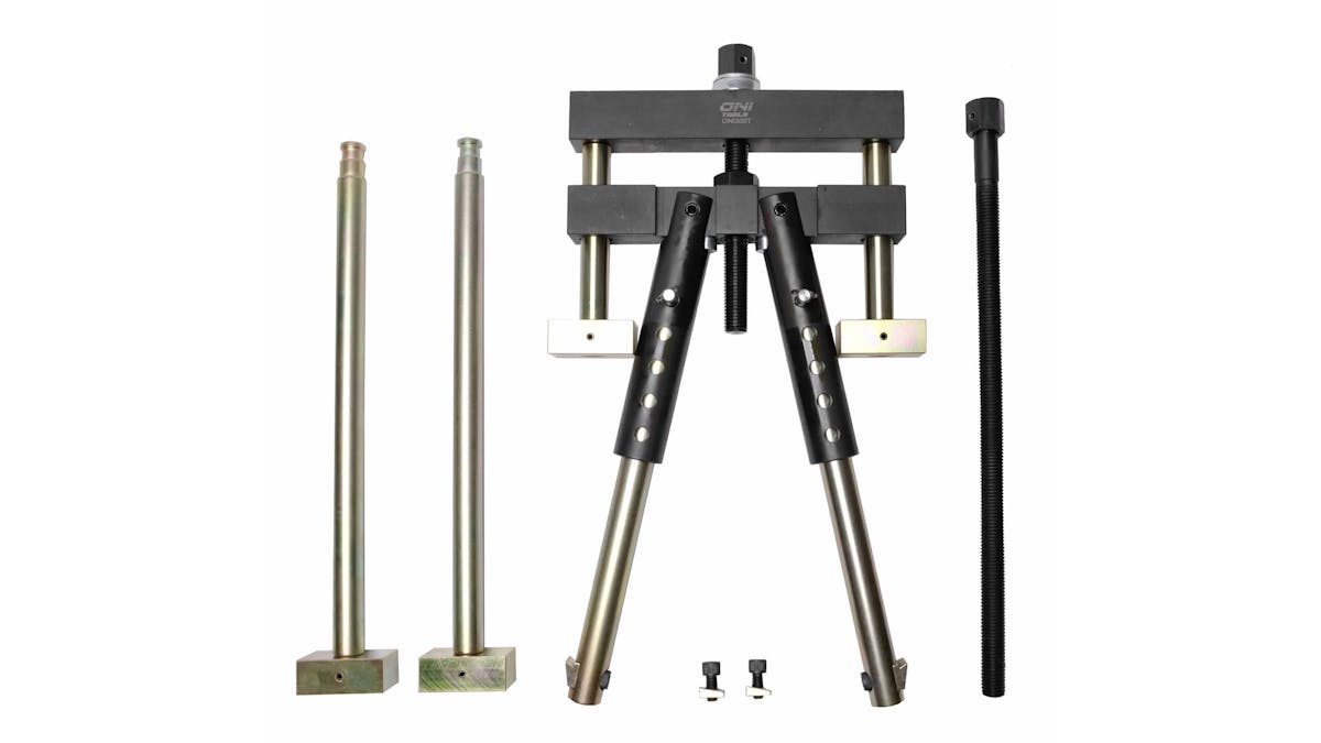 Piston outlet liner puller