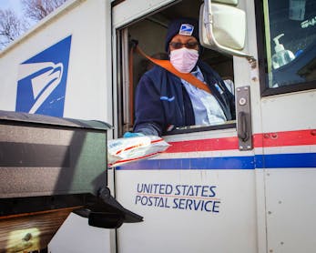 USPS to deploy 66,000 EVs by 2028