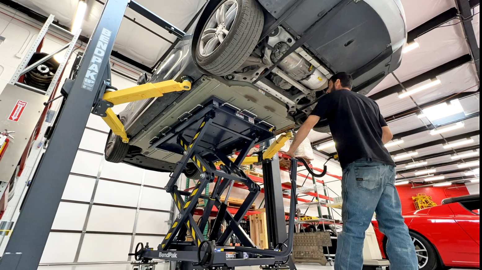 Bend Pak Mobi Evs In Use 63d44f60abfe7 63d7ffb448588